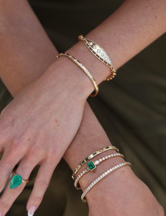 FOURTHDOWNNEWEMERALDANDDIAMONDBRACELET9_000.jpg
